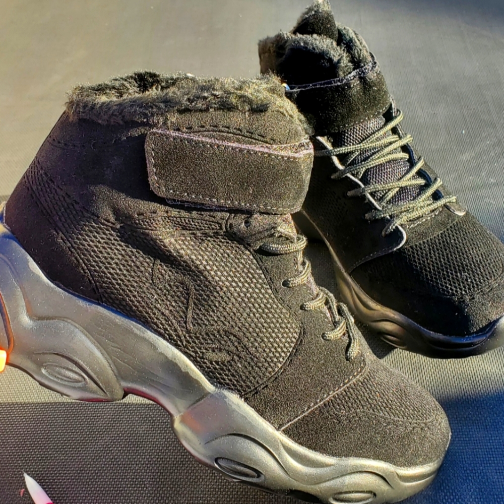 Snow shoes NEW
